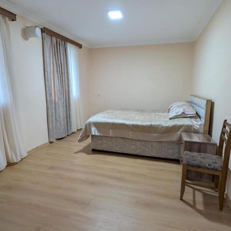 Valodia Guest House In Mestia Extérieur photo